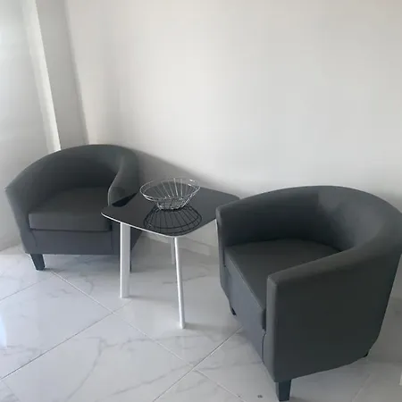 Apartment Jacks *